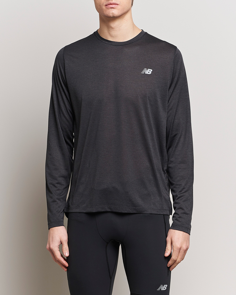Herre | T-Shirts | New Balance Running | Athletics Run Long Sleeve T-Shirt Black