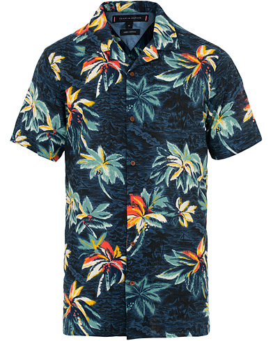 erklære Museum september Tommy Hilfiger Hawaiian Printed Camp Collar Short Sleeve Shirt In