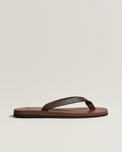 Herre | Sandaler & Hjemmesko | The Resort Co | Saffiano Leather Flip-Flop Brown