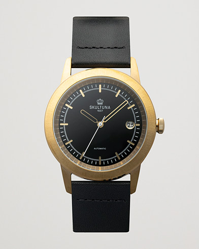 Herre | Fine watches | Skultuna | 37mm Automatic Brass Black Dail