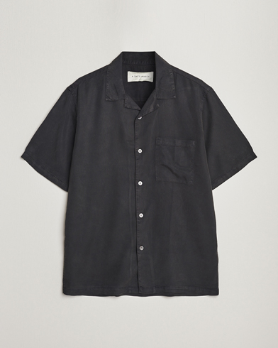 Herre | Nyheder | A Day's March | Yamu Short Sleeve Tencel Shirt Off Black