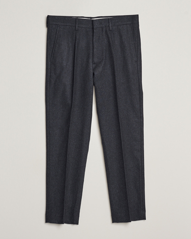 Herre | Business & Beyond | NN07 | Bill Brushed Flannel Pleated Trousers Navy Blue