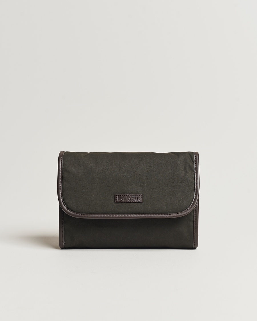  Wax Hanging Washbag Olive