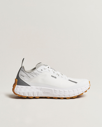  001 Running Sneakers White/Gum