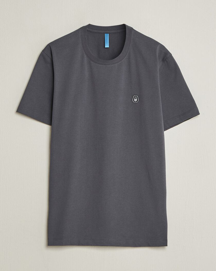 Sail Racing Fleet T-Shirt Dark Steel Blue – Blå