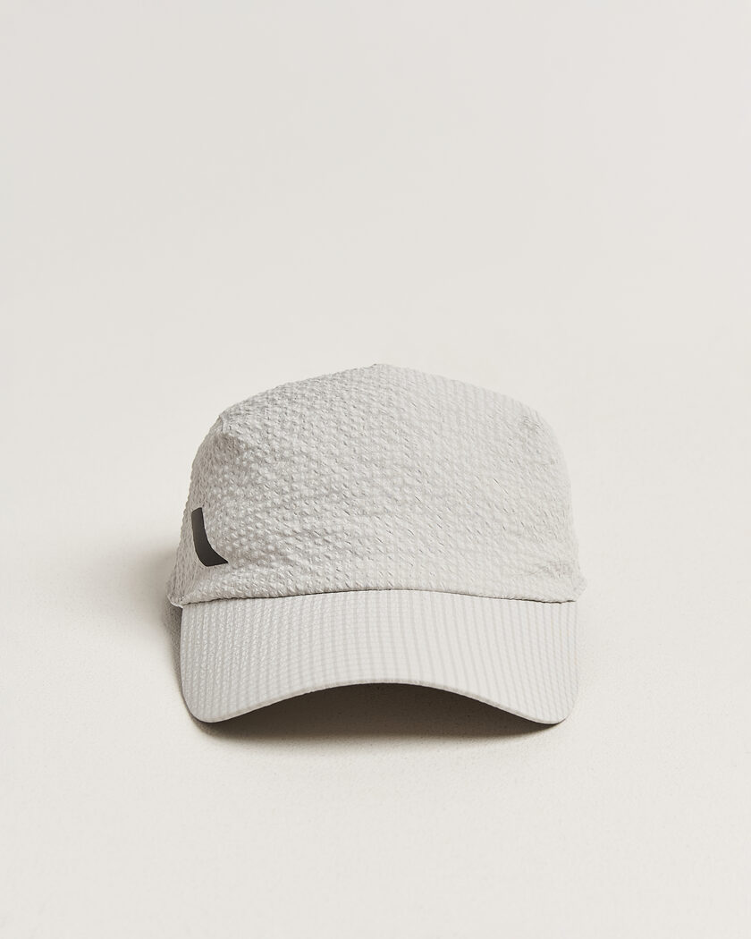 SOAR Running Dart Cap Silver Grey – Grå