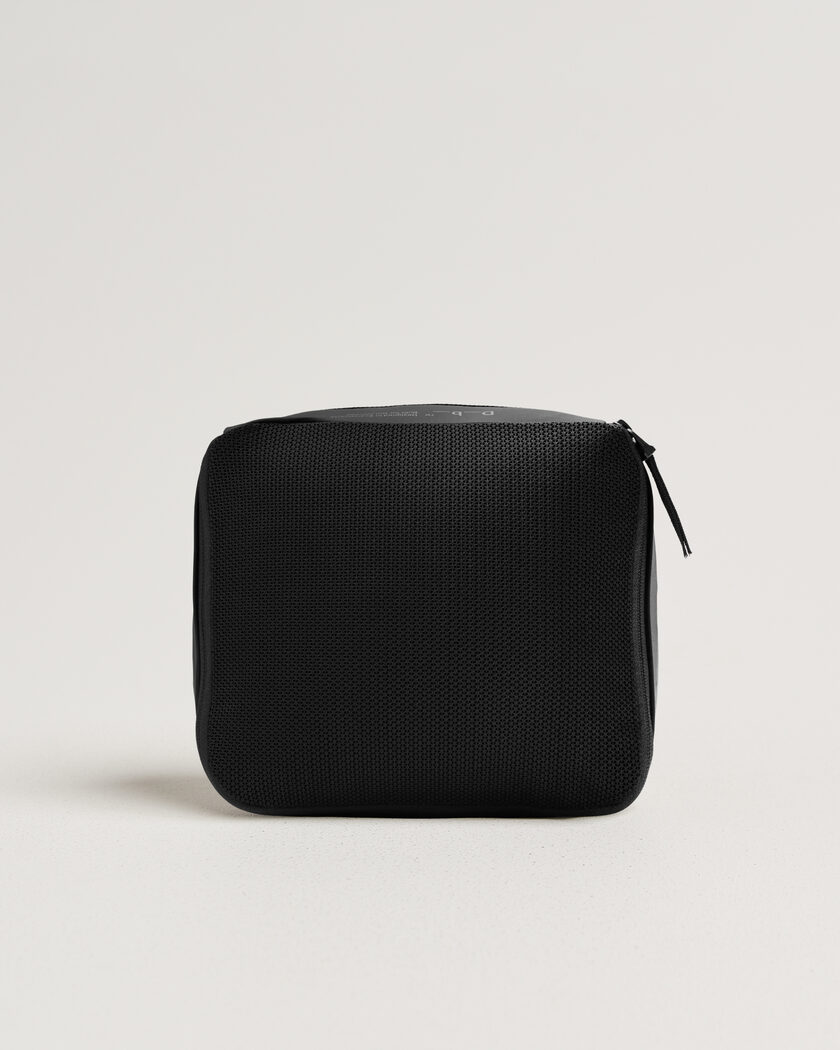 DB Essential Packing Cube M Black Out – Sort