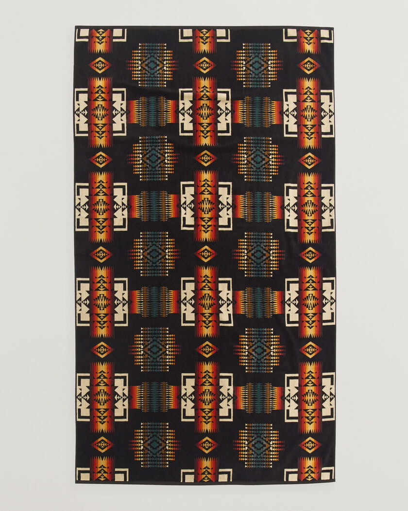 Pendleton Oversized Jacquard Spa Towel Black – Sort