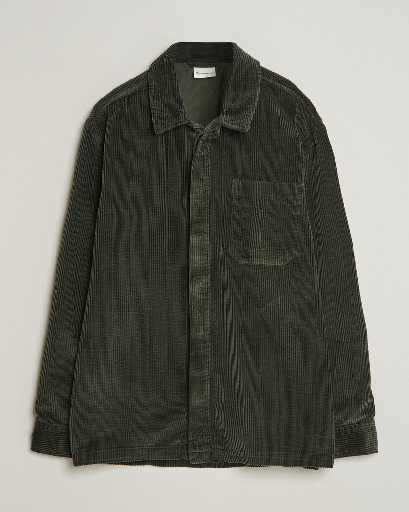 KnowledgeCotton Apparel Cotton Corduroy Overshirt Forest Night – Grøn