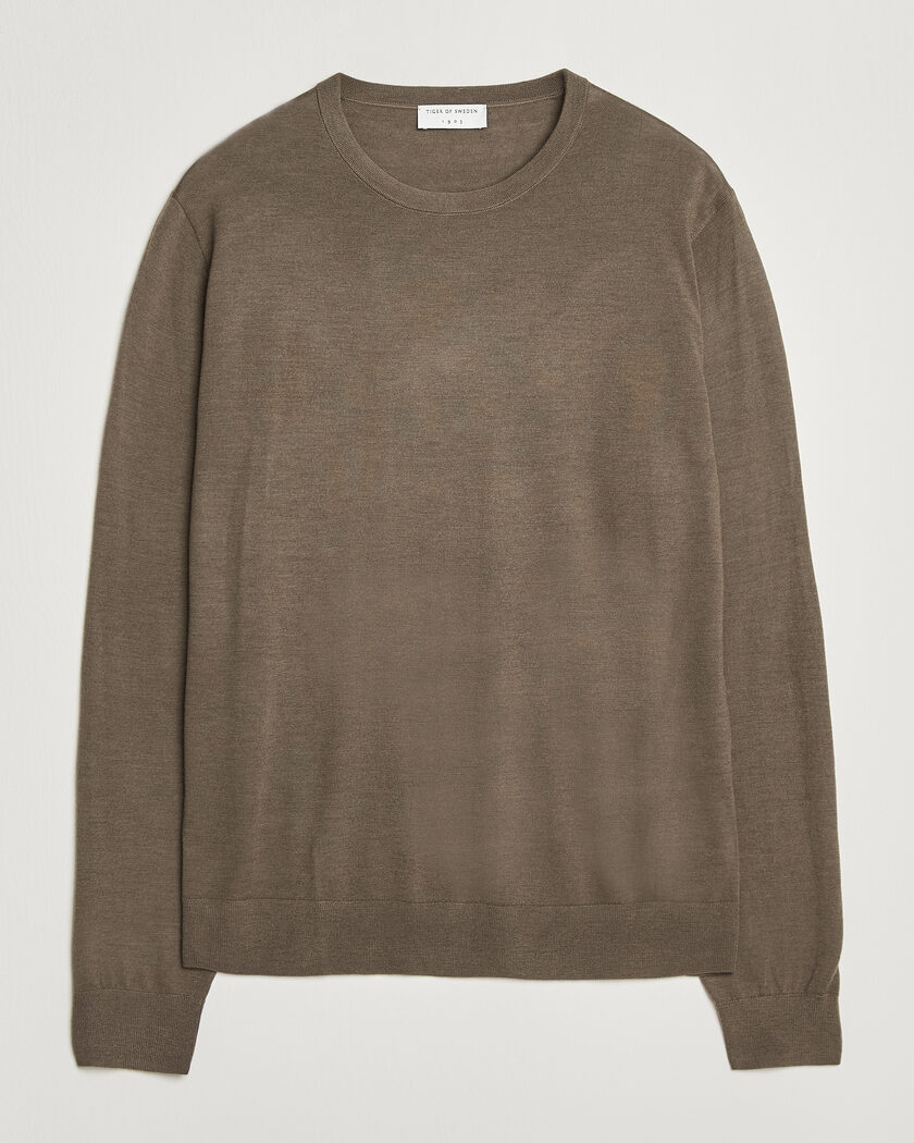  Tiger of Sweden Connor Extra Fine Merino Crew Neck Pullover Aged Timber – Brun