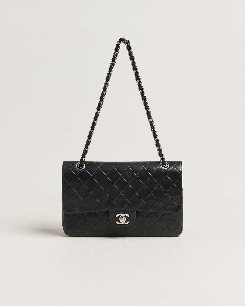 Chanel Pre-Owned Classic Medium Double Flap Bag Lambskin Black – Sort