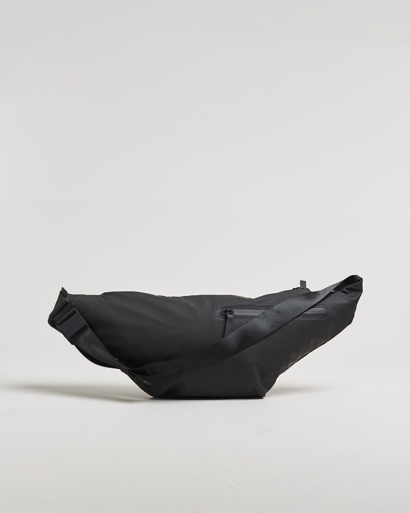 RAINS Dash Bum Bag Black – Sort