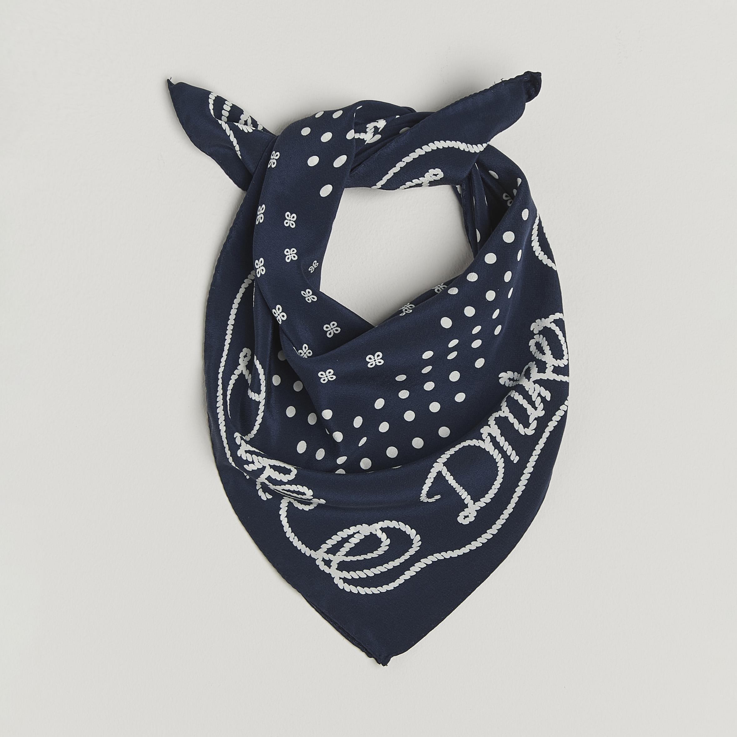 Drake's Robe Border Silk Bandana Navy - CareOfCarl.dk