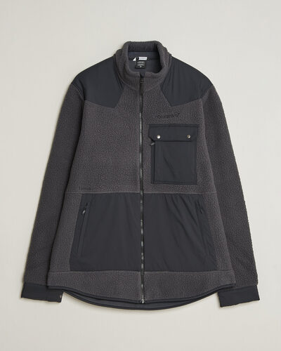 Grå