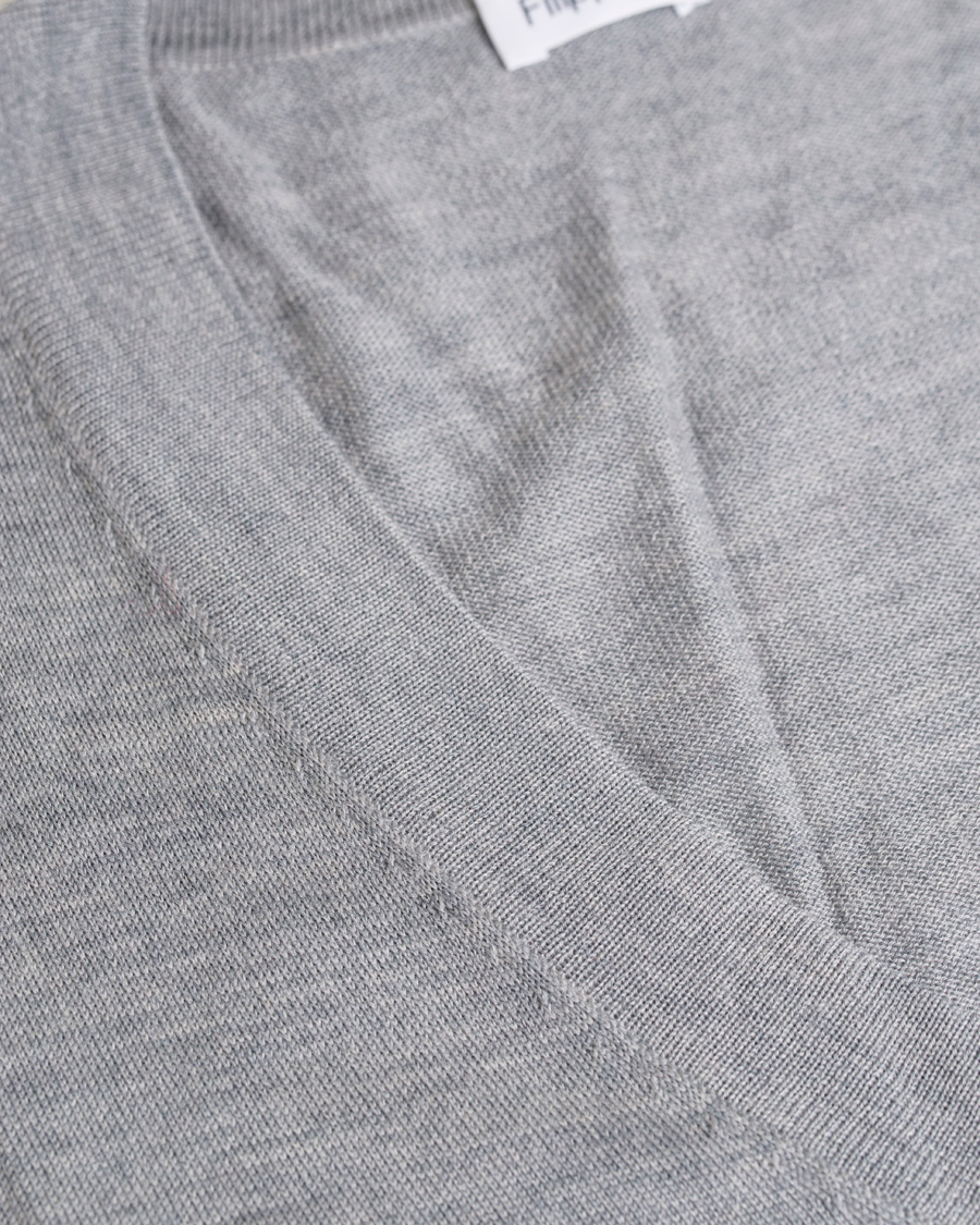 Herre | Trøjer | Filippa K | Fine Merino V-Neck Cardigan Grey Melange