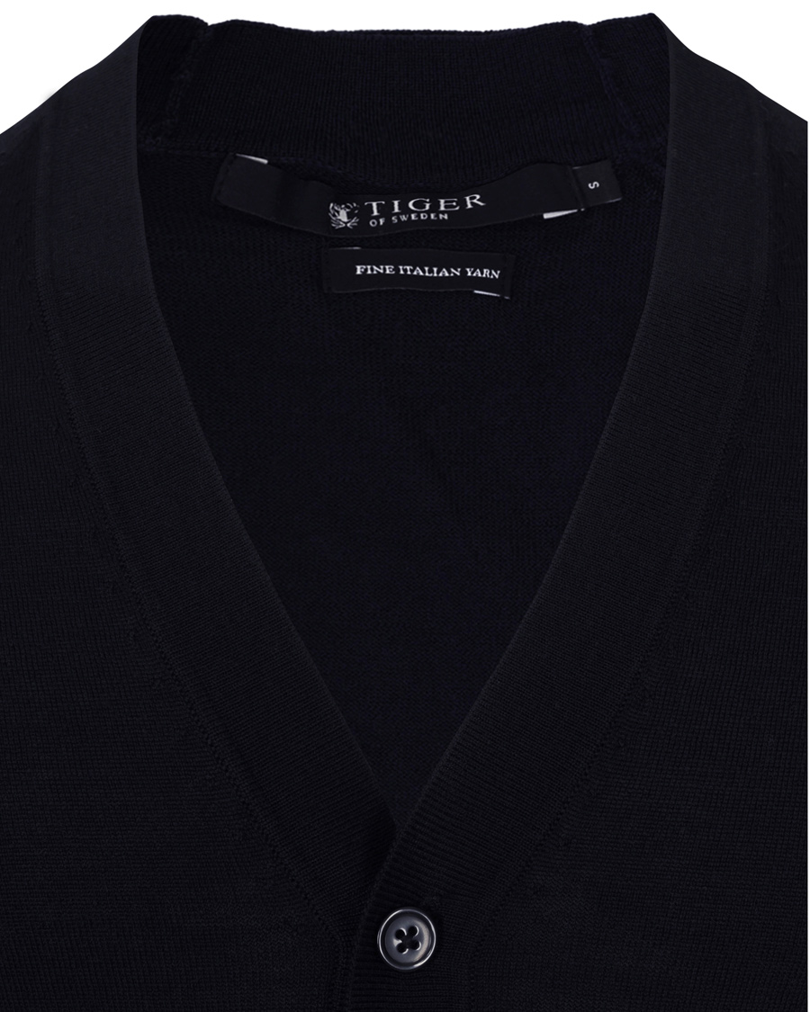 Herre | Trøjer | Tiger of Sweden | Reeves Cardigan Navy