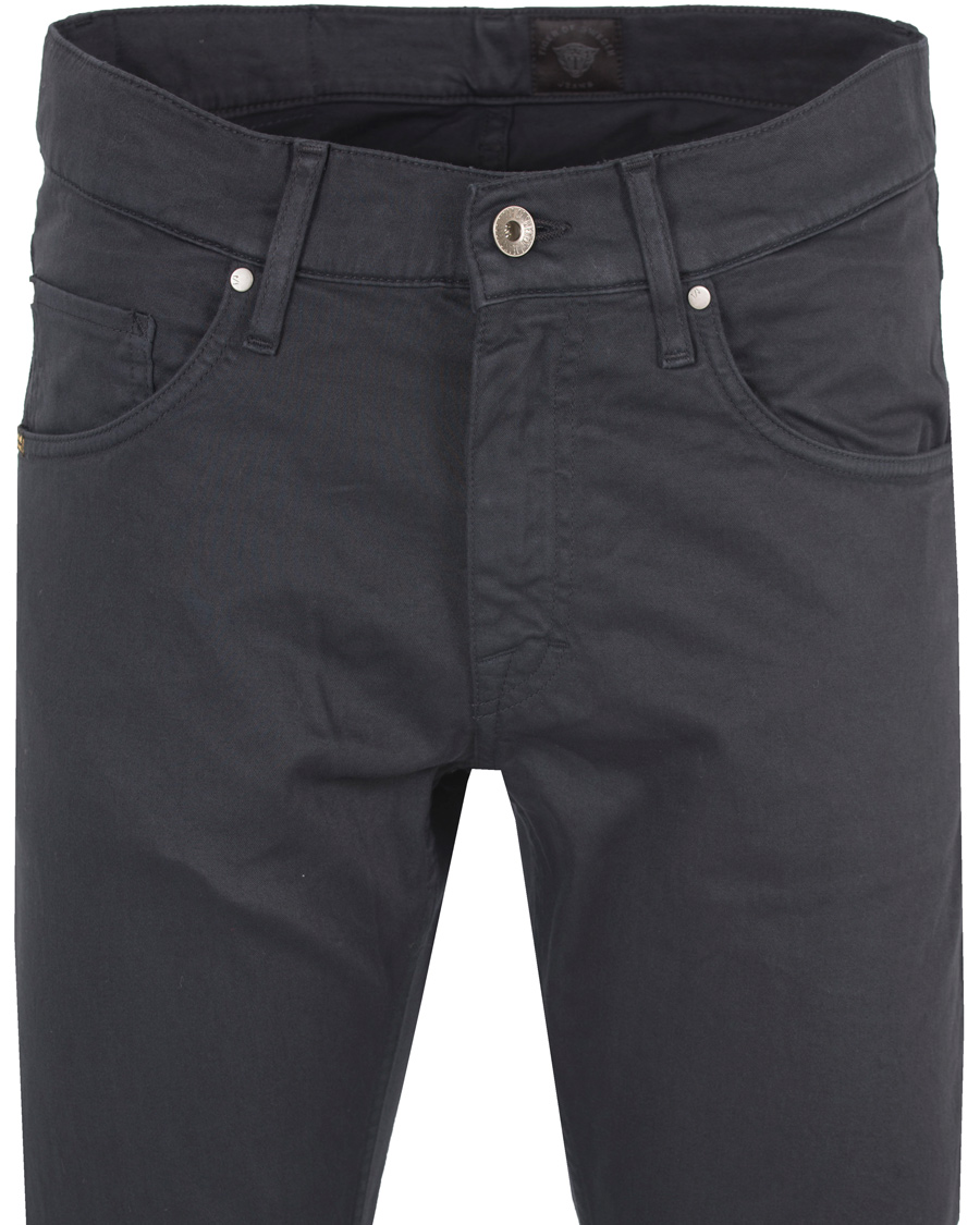Herre | Jeans | Tiger of Sweden Jeans | Iggy Bright Black Dark Navy