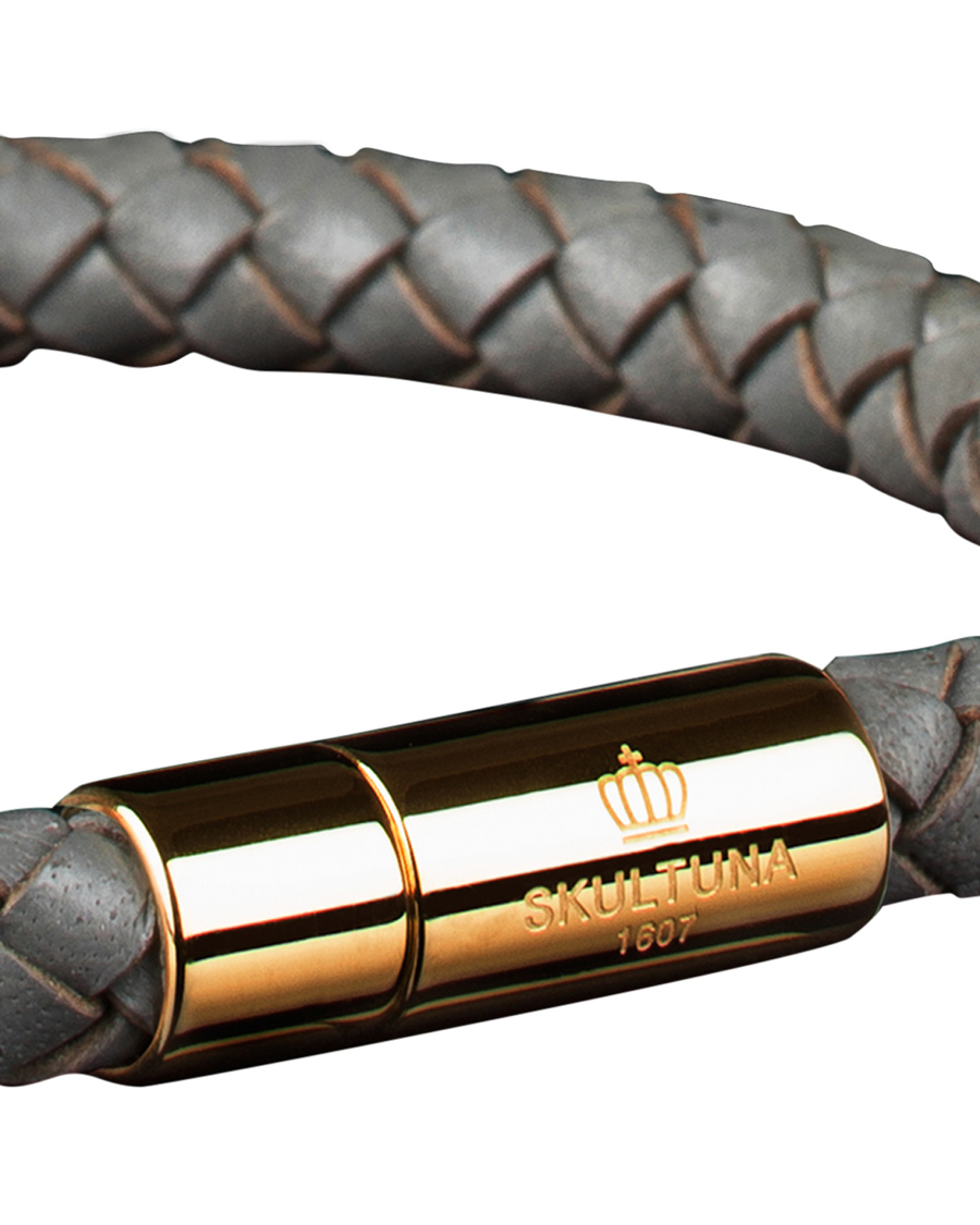 Herre | Skultuna One Row Leather Bracelet Grey Gold | Skultuna | One Row Leather Bracelet Grey Gold