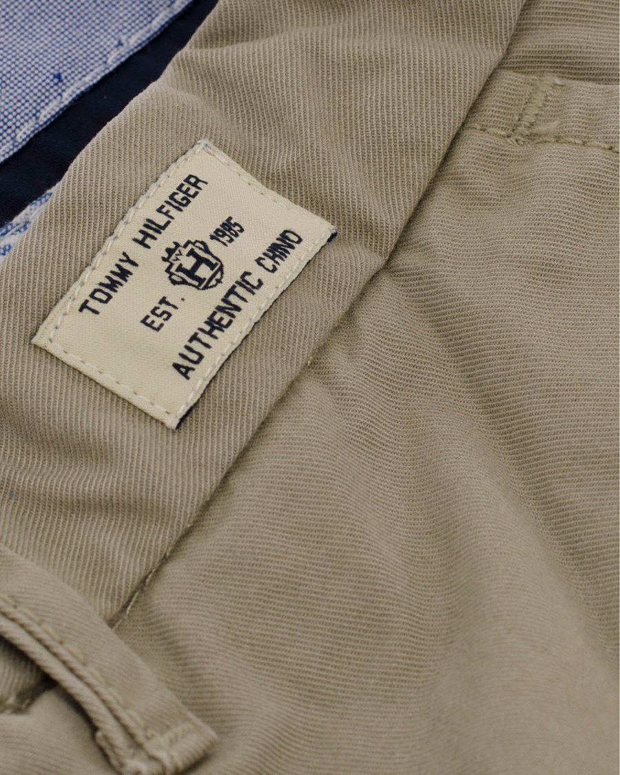 Bliv oppe Stille at tilføje Tommy Hilfiger Mercer Chino Boston Twill Aloe Khaki - CareOfCarl.dk