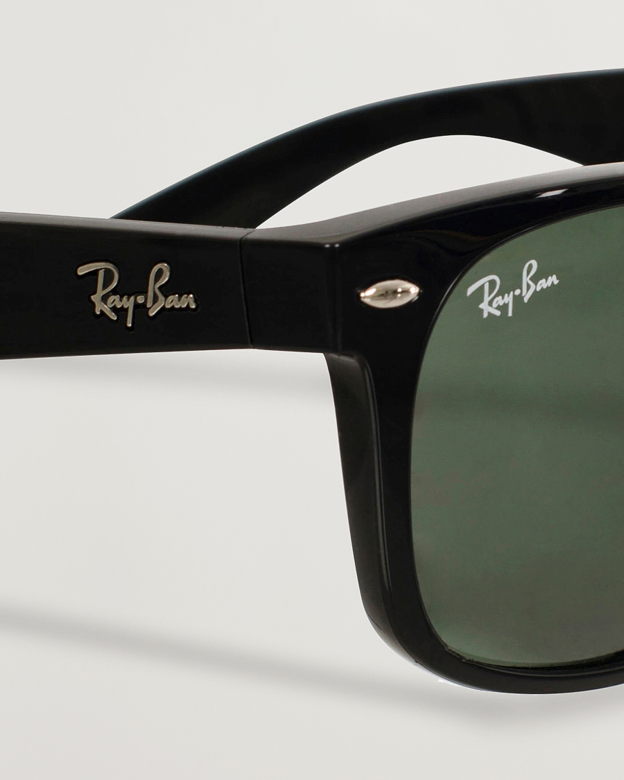 Ray-Ban New Wayfarer Sunglasses Black/Crystal Green -