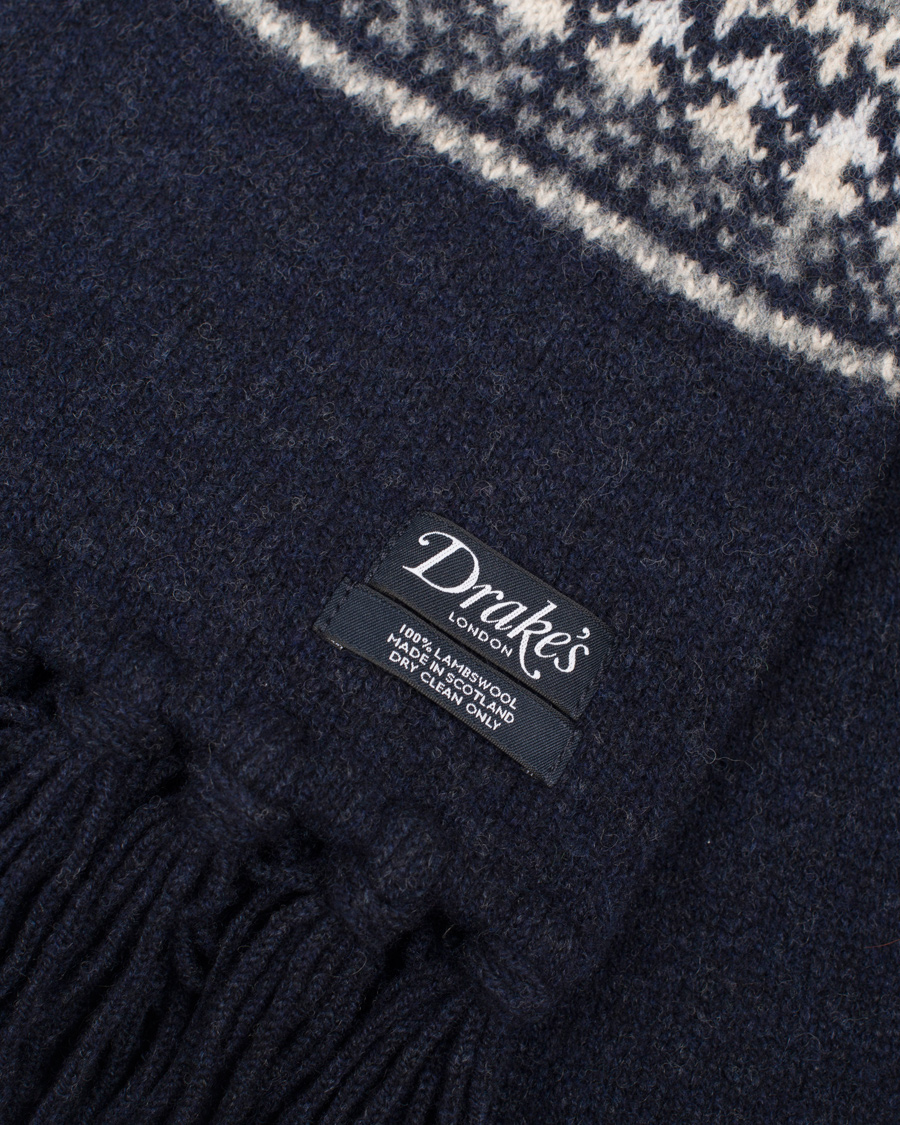 Herre | Drake's Fairisle Tubular Knit Scarf Blue/White | Drake's | Fairisle Tubular Knit Scarf Blue/White