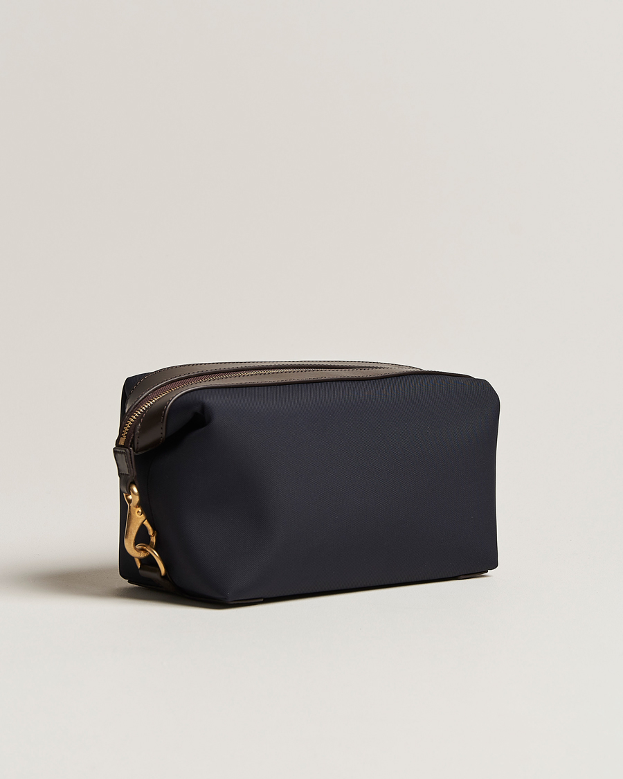 Herre | Tasker | Mismo | M/S Nylon Washbag Navy/Dark Brown