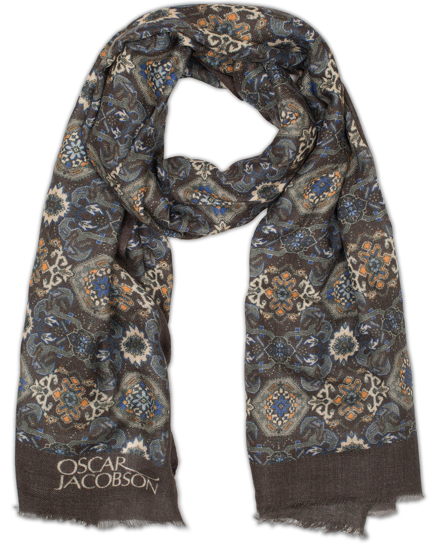Herre | Oscar Jacobson Carpet Design Medallion Scarf Grey | Oscar Jacobson | Carpet Design Medallion Scarf Grey