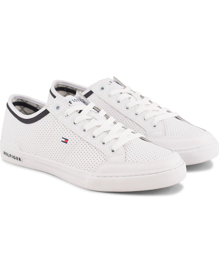 Herre | Tommy Hilfiger Harrington Leather Perforated Sneaker White | Tommy Hilfiger | Harrington Leather Perforated Sneaker White