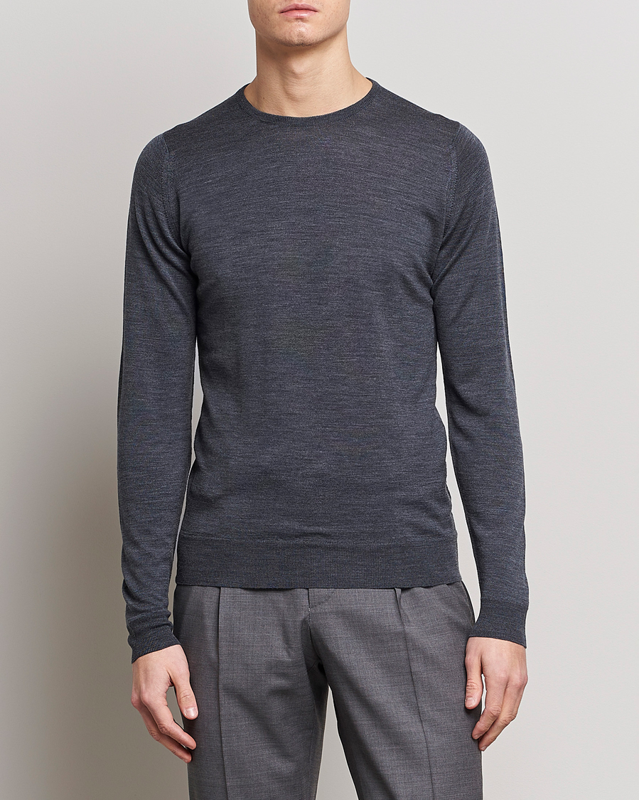 Herre | Best of British | John Smedley | Lundy Extra Fine Merino Crew Neck Charcoal