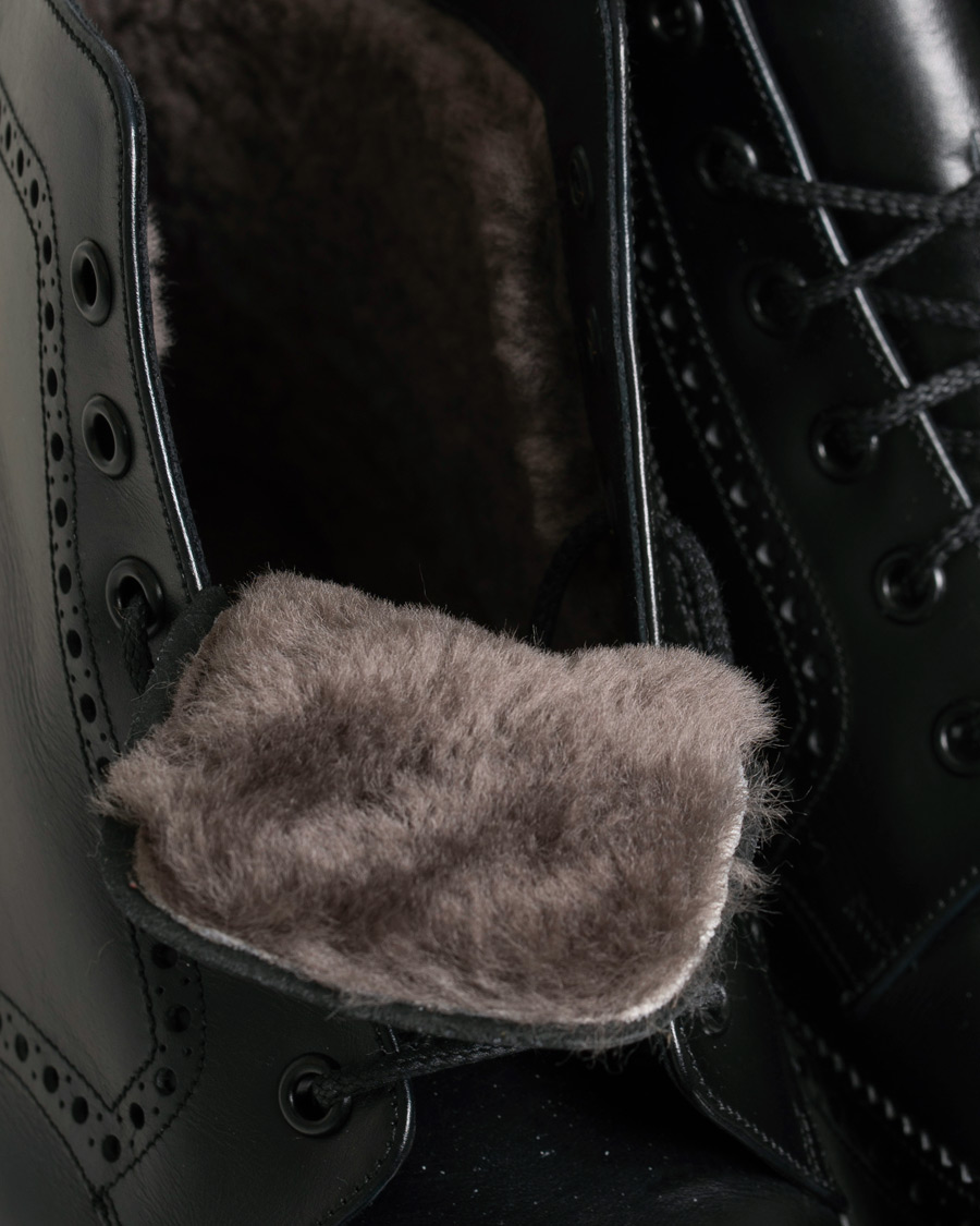 Herre | Loake 1880 Wolf Premium Fur Lined Brogue Black Calf | Loake 1880 | Wolf Premium Fur Lined Brogue Black Calf