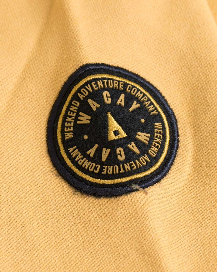 Herre | Trøjer | WACAY | Badge Sweatshirts Faded Yellow