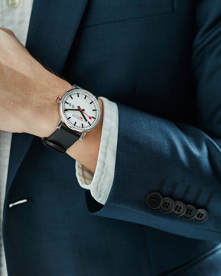 Herre | Mondaine Evo 2 Big Date Sapphire Black 40mm | Mondaine | Evo 2 Big Date Sapphire Black 40mm