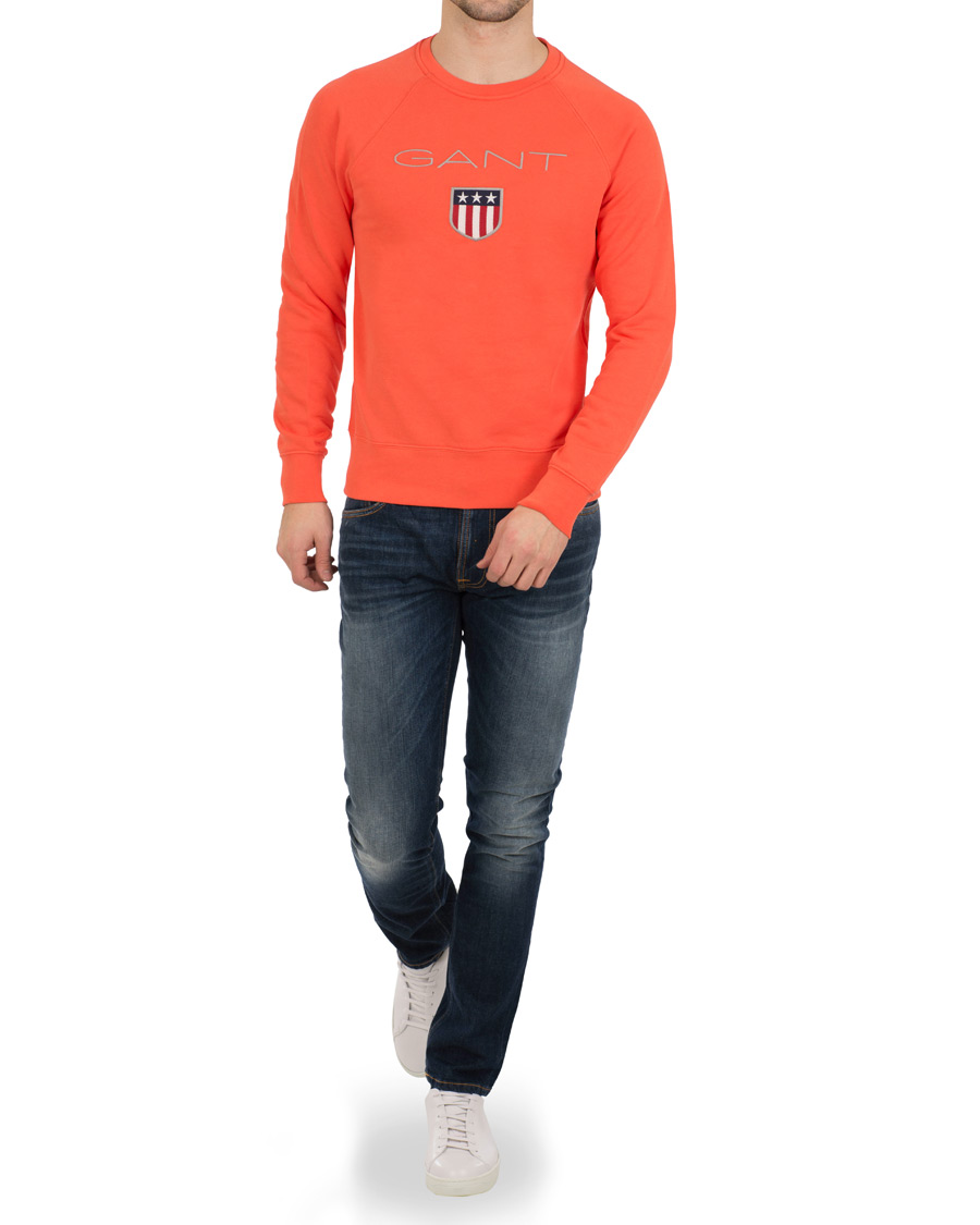Herre | Trøjer | GANT | Shield Crew Neck Sweatshirt Strong Coral