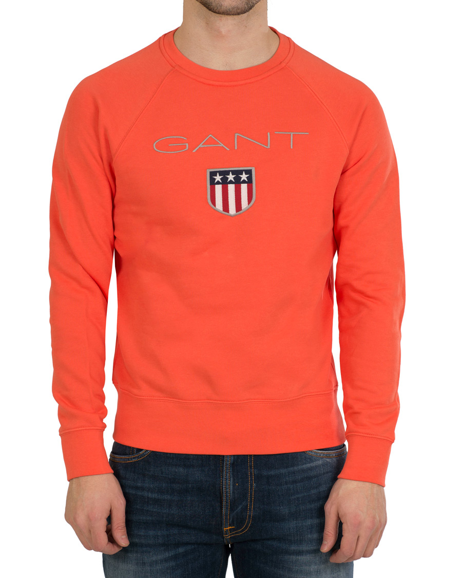 Herre | Trøjer | GANT | Shield Crew Neck Sweatshirt Strong Coral