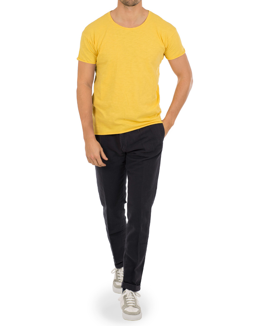 Herre | T-Shirts | Nudie Jeans | Roger Slub Tee Sun Yellow