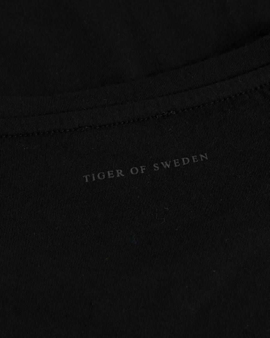Herre | T-Shirts | Tiger of Sweden | Legacy Crew Neck Tee Black