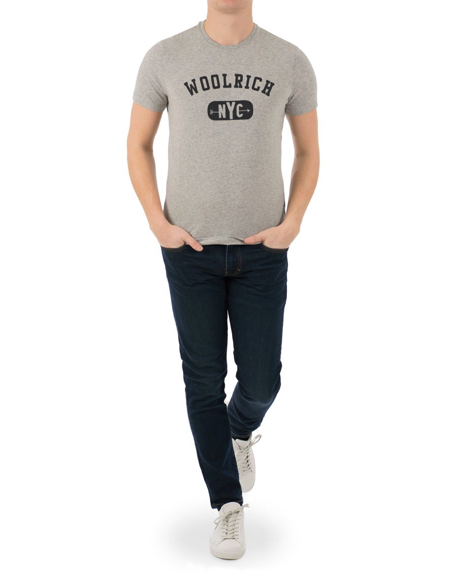 Herre | T-Shirts | Woolrich | Logo Crew Neck Tee Light Grey Melange