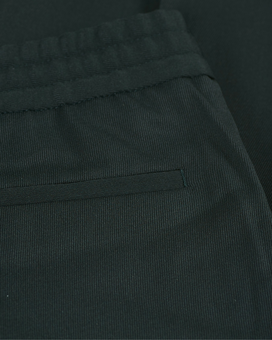 Herre | Bukser | Filippa K | Terry Gabardine Cropped Turn Up Trousers Dark Spruce
