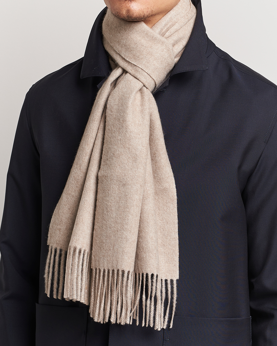 Herr |  | Piacenza Cashmere | Cashmere Scarf Light Beige