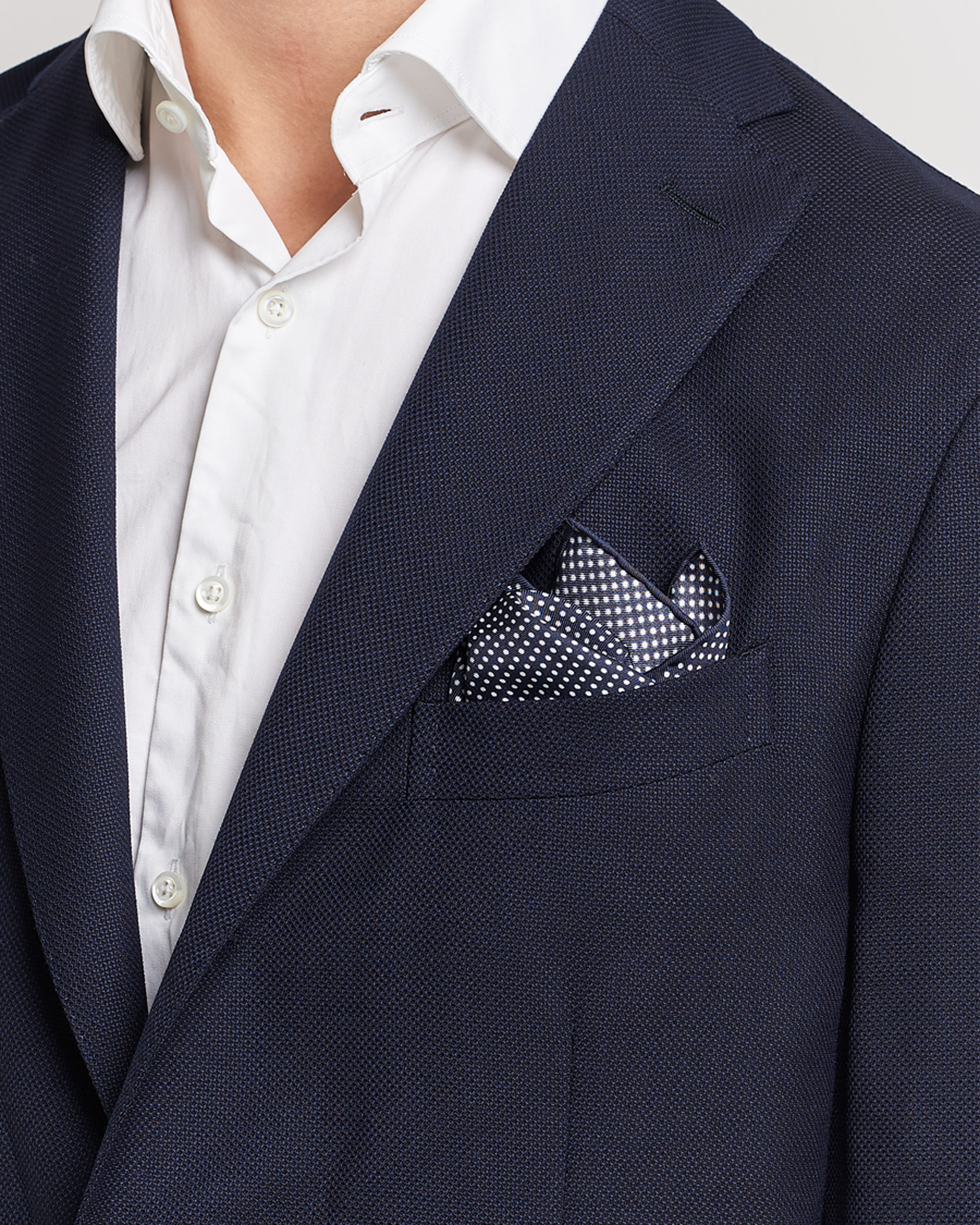 Herr |  | Eton | Silk Polka Dot Pocket Square Navy