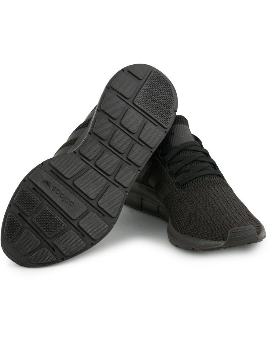 Herre | adidas Originals Swift Run Sneaker Core Black | adidas Originals | Swift Run Sneaker Core Black
