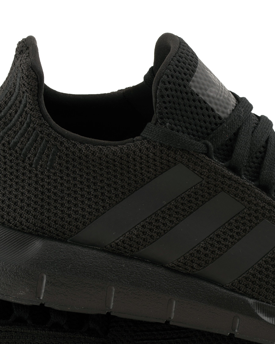Herre | adidas Originals Swift Run Sneaker Core Black | adidas Originals | Swift Run Sneaker Core Black