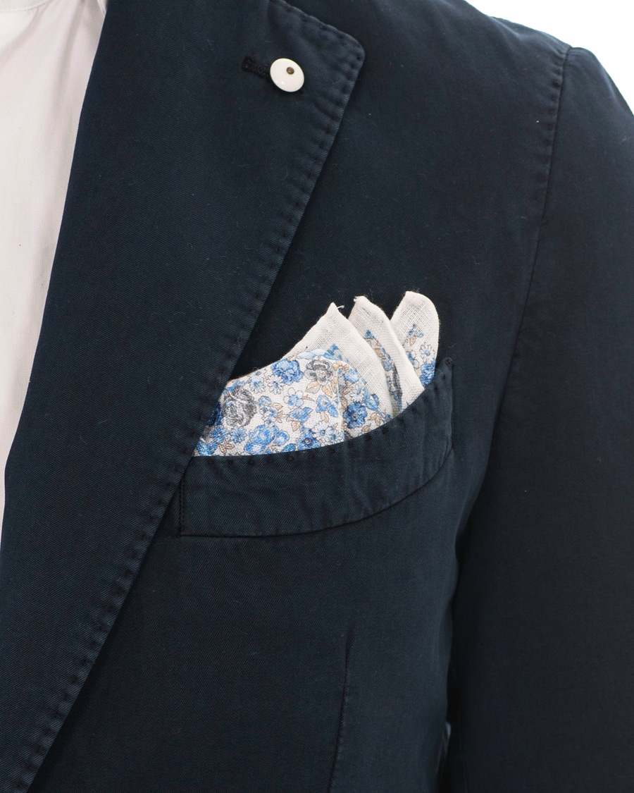 Herre | Amanda Christensen Linen Printed Flower Pocket Square White | Amanda Christensen | Linen Printed Flower Pocket Square White