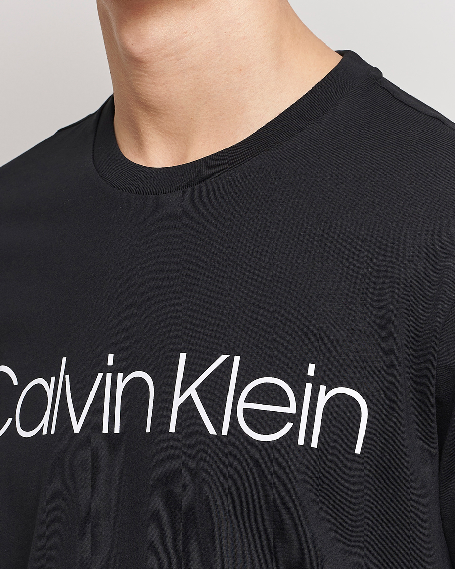 Calvin Front Tee Black - CareOfCarl.dk