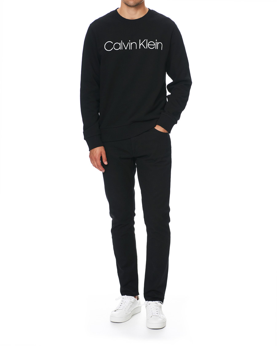 Tænk fremad Implement kryds Calvin Klein Front Logo Sweatshirt Black - CareOfCarl.dk