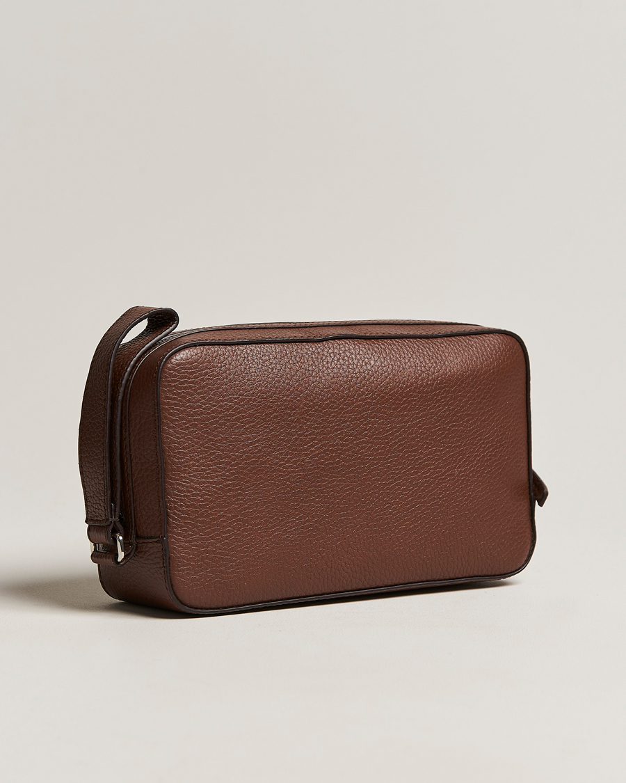 Herre | Toilettasker | Tiger of Sweden | Wes Grained Leather Toilet Bag Brown