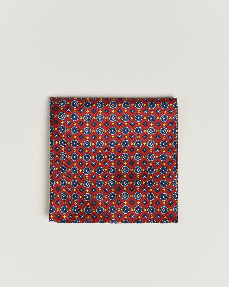 Herre | Amanda Christensen | Amanda Christensen | Medallion Silk Pocket Square Wine Red