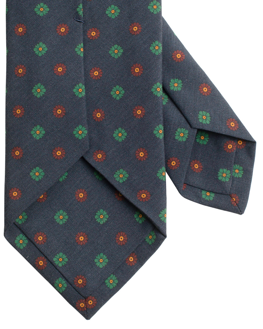 Herre | Drake's Washed Silk Printed Flower Tie 8 cm Navy | Drake's | Washed Silk Printed Flower Tie 8 cm Navy