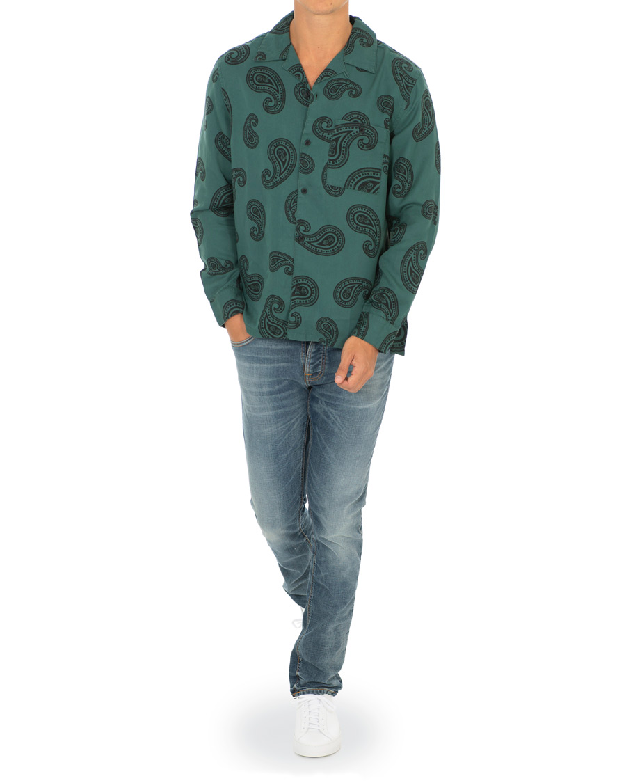 Herre | Skjorter | Nudie Jeans | Vidar Paisley Shirt Kattegat