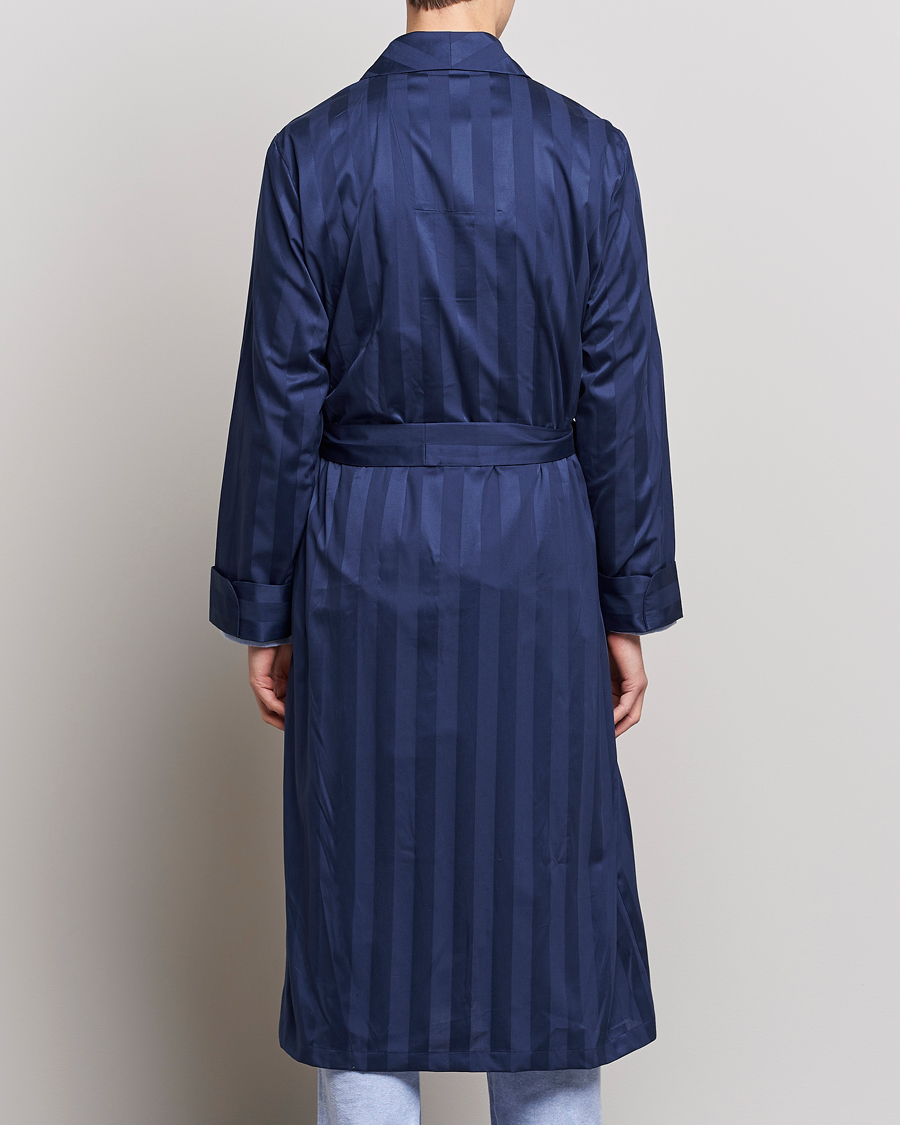 Herre | Pyjamas & Morgenkåber | Derek Rose | Striped Cotton Satin Dressing Gown Navy/Navy